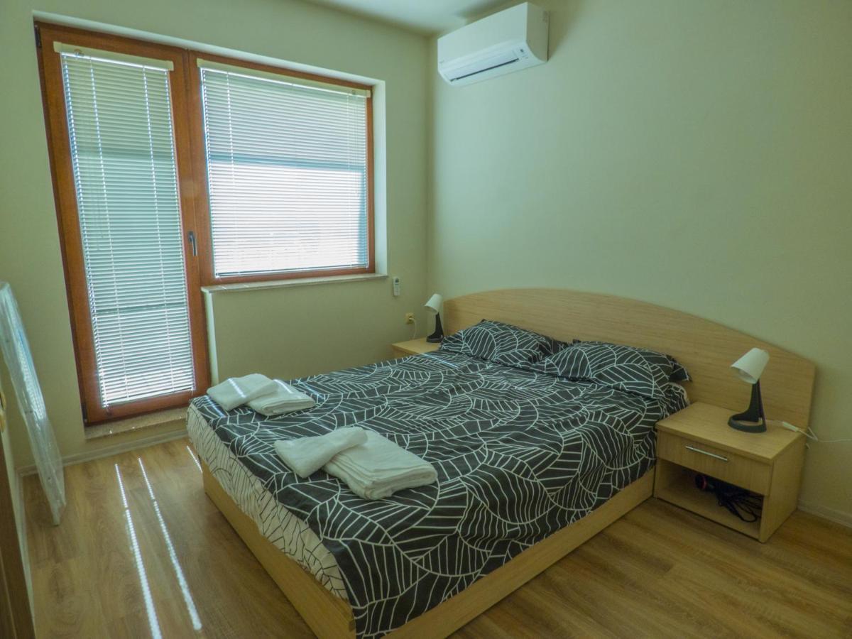 Private Apartment In Cypress Complex 15 Várna Kültér fotó
